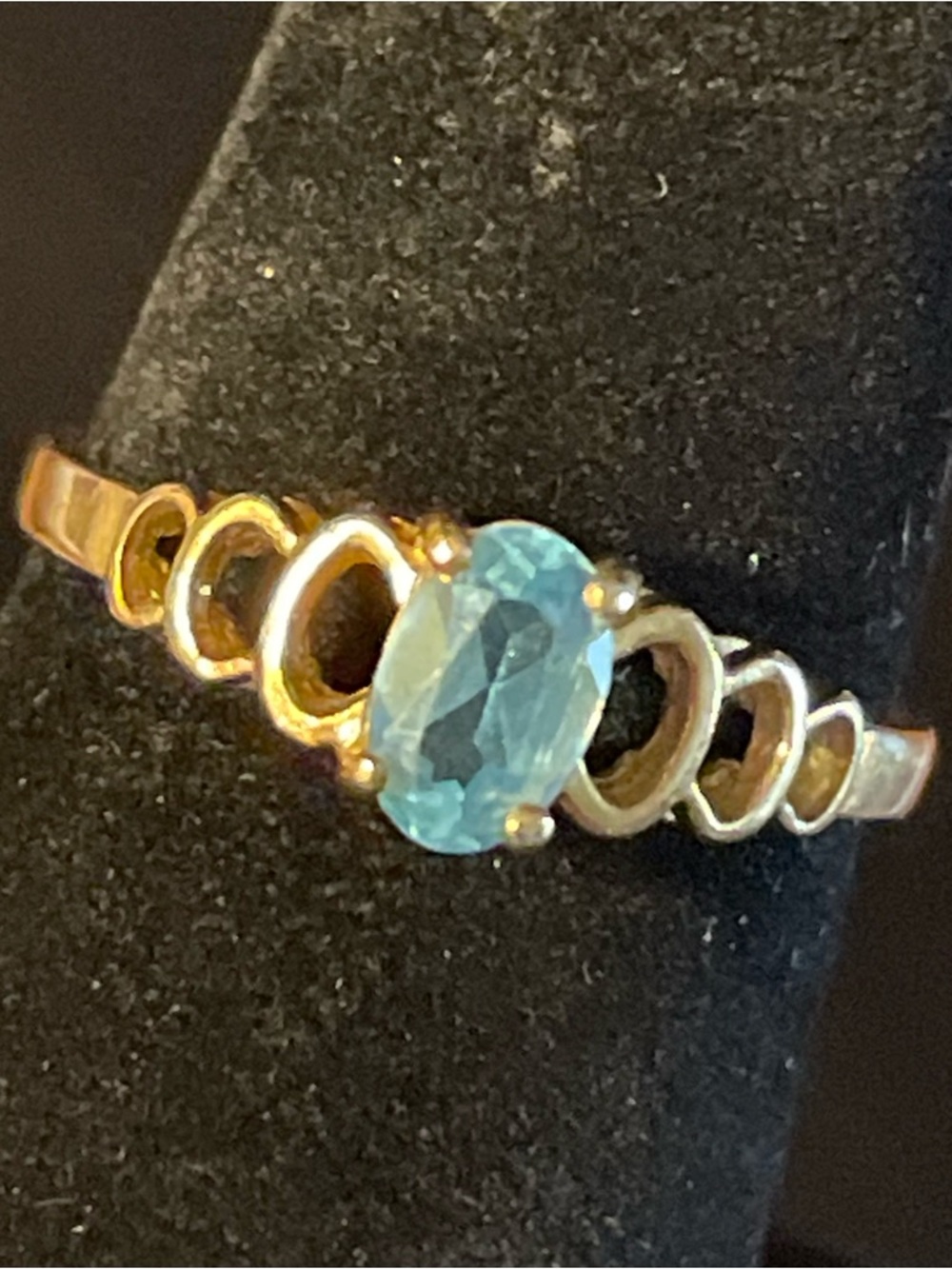 Vintage 10k Yellow Gold Blue Topaz Ring AFJC Ambras Fine Jewelry New York Size 6